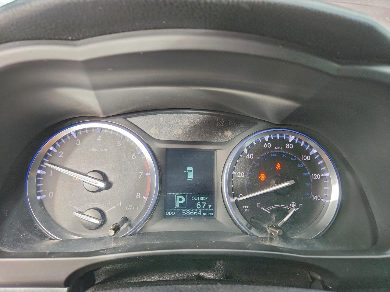 Toyota Highlander Le Image 6