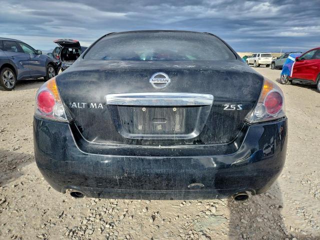 Nissan Altima Base Image 8