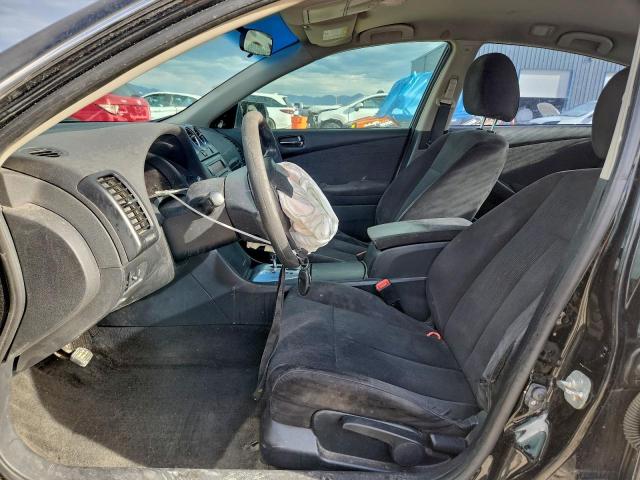 Nissan Altima Base Image 5