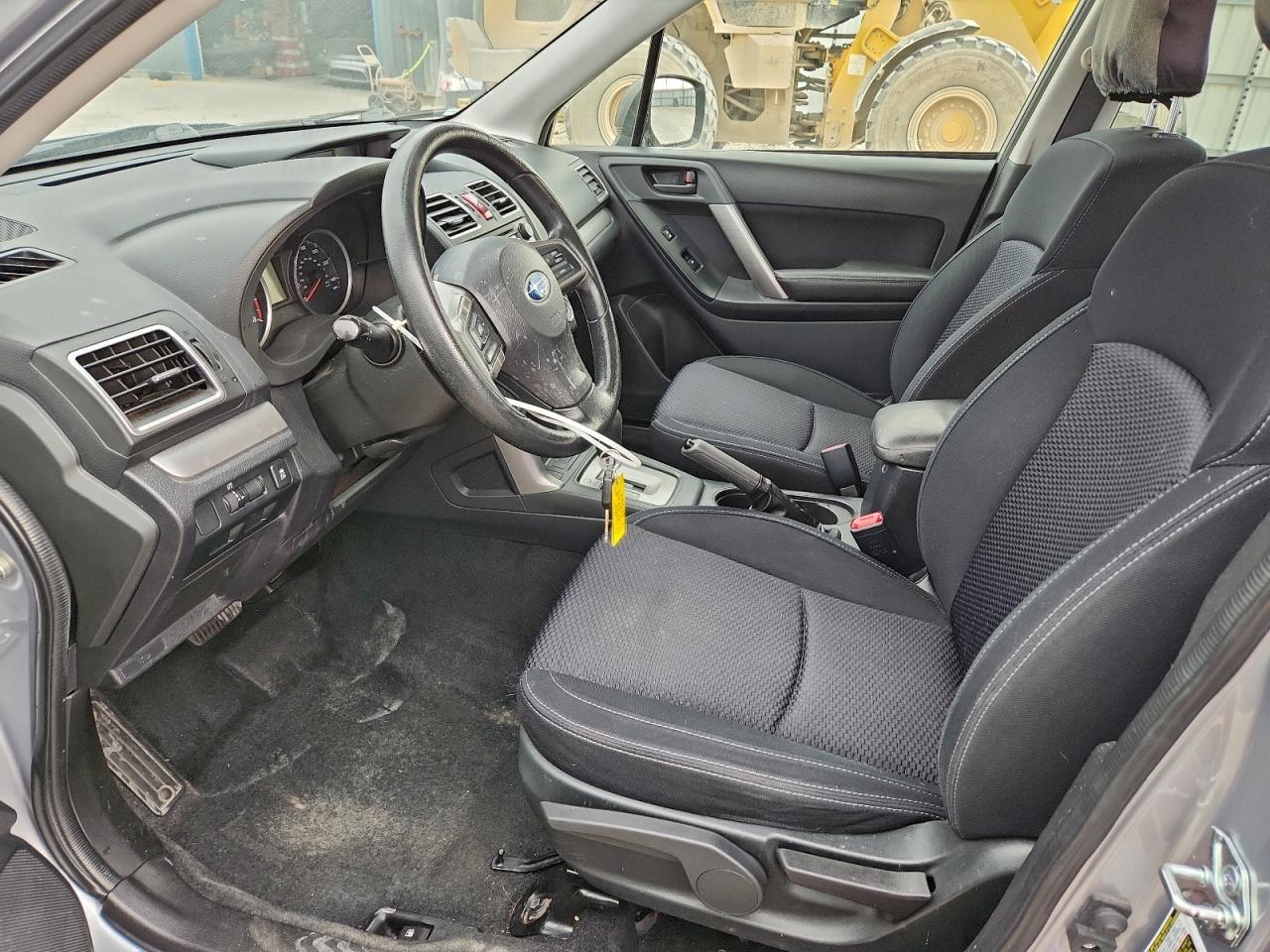 Subaru Forester 2.5i Image 7