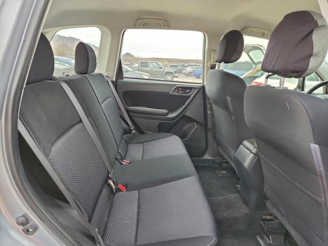 Subaru Forester 2.5i Image 8