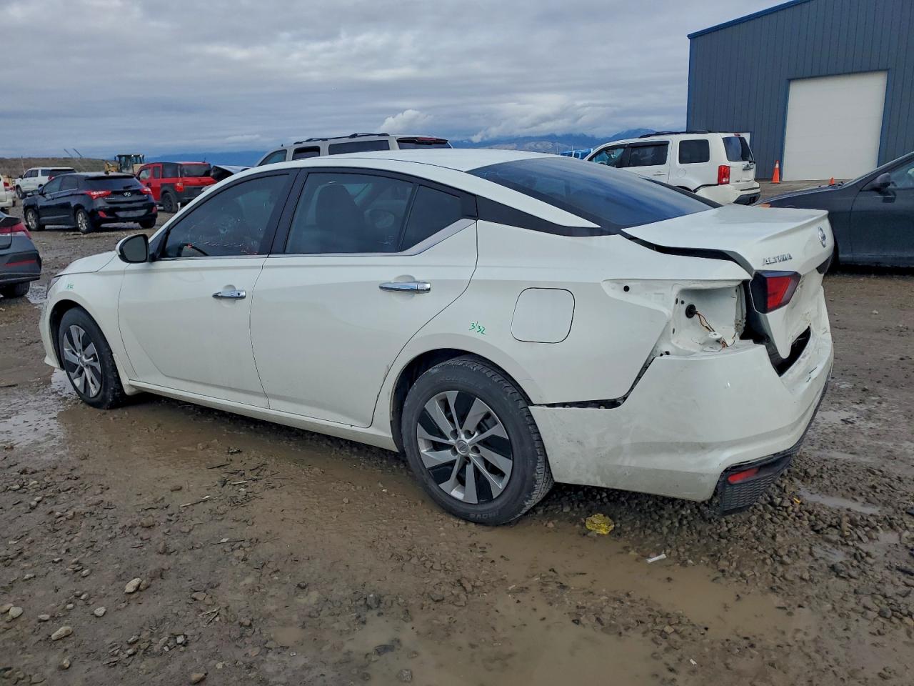 Nissan Altima S Image 4