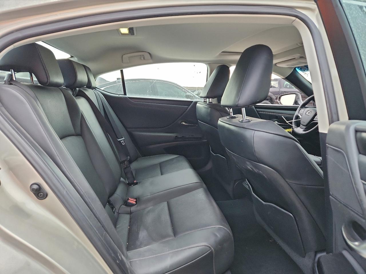 Lexus Es 350 Base Image 11