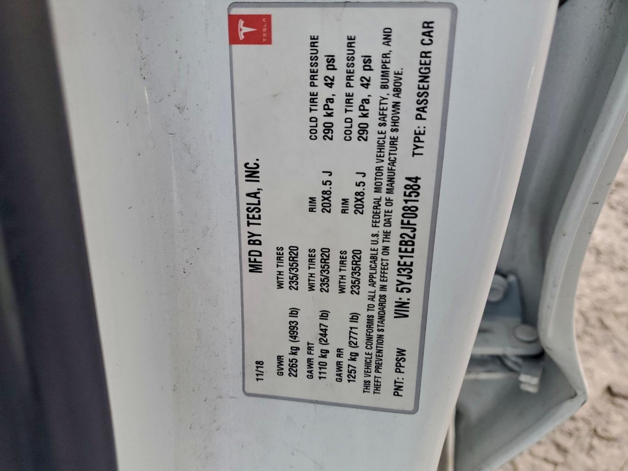 Tesla Model 3 Image 8