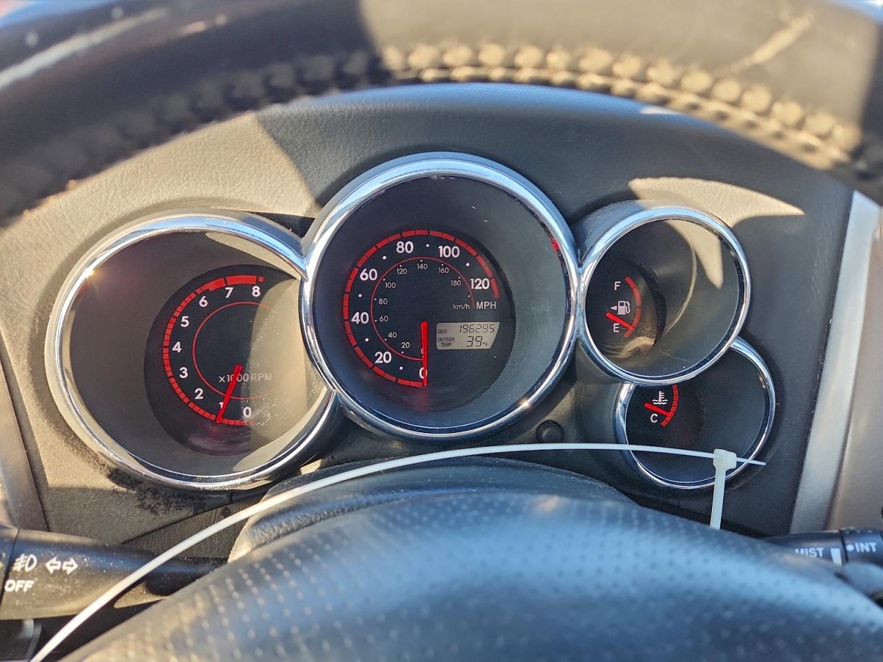 Toyota Corolla Xr Image 11