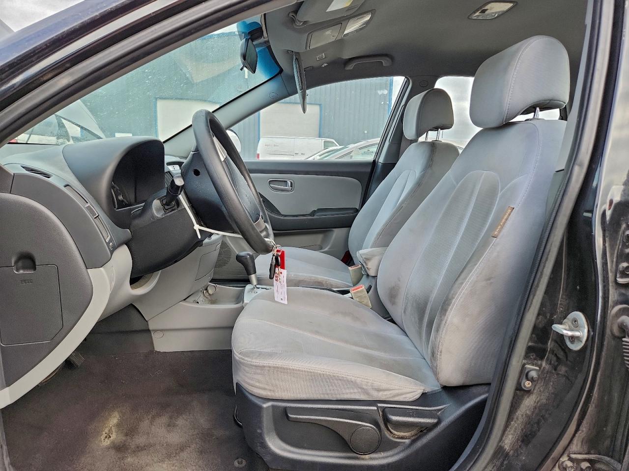 Hyundai ELANTRA Gls Image 5