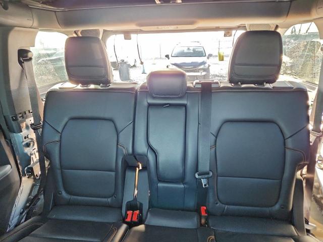 Ford Bronco Base Image 6