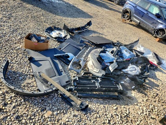 Ford Bronco Base Image 9