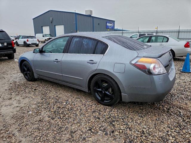 Nissan Altima 3.5se Image 4