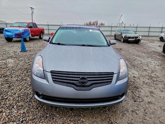 Nissan Altima 3.5se Image 7