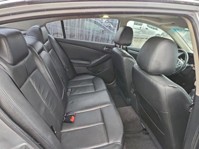 Nissan Altima 3.5se Image 3