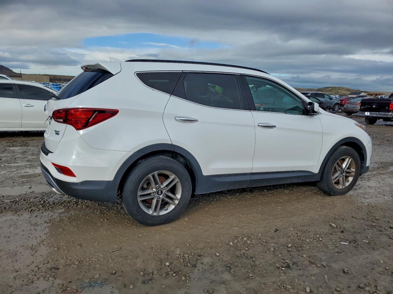 Hyundai SANTA FE Image 4