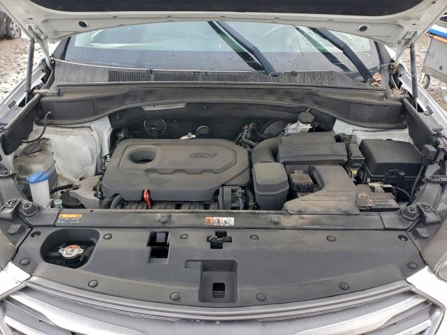 Hyundai SANTA FE Image 6