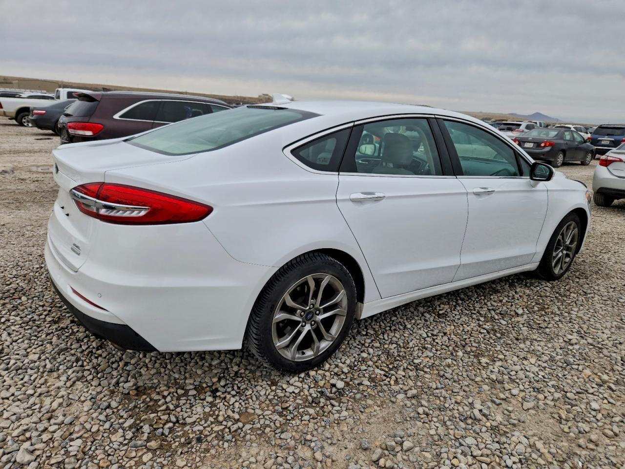 Ford Fusion Sel Image 8