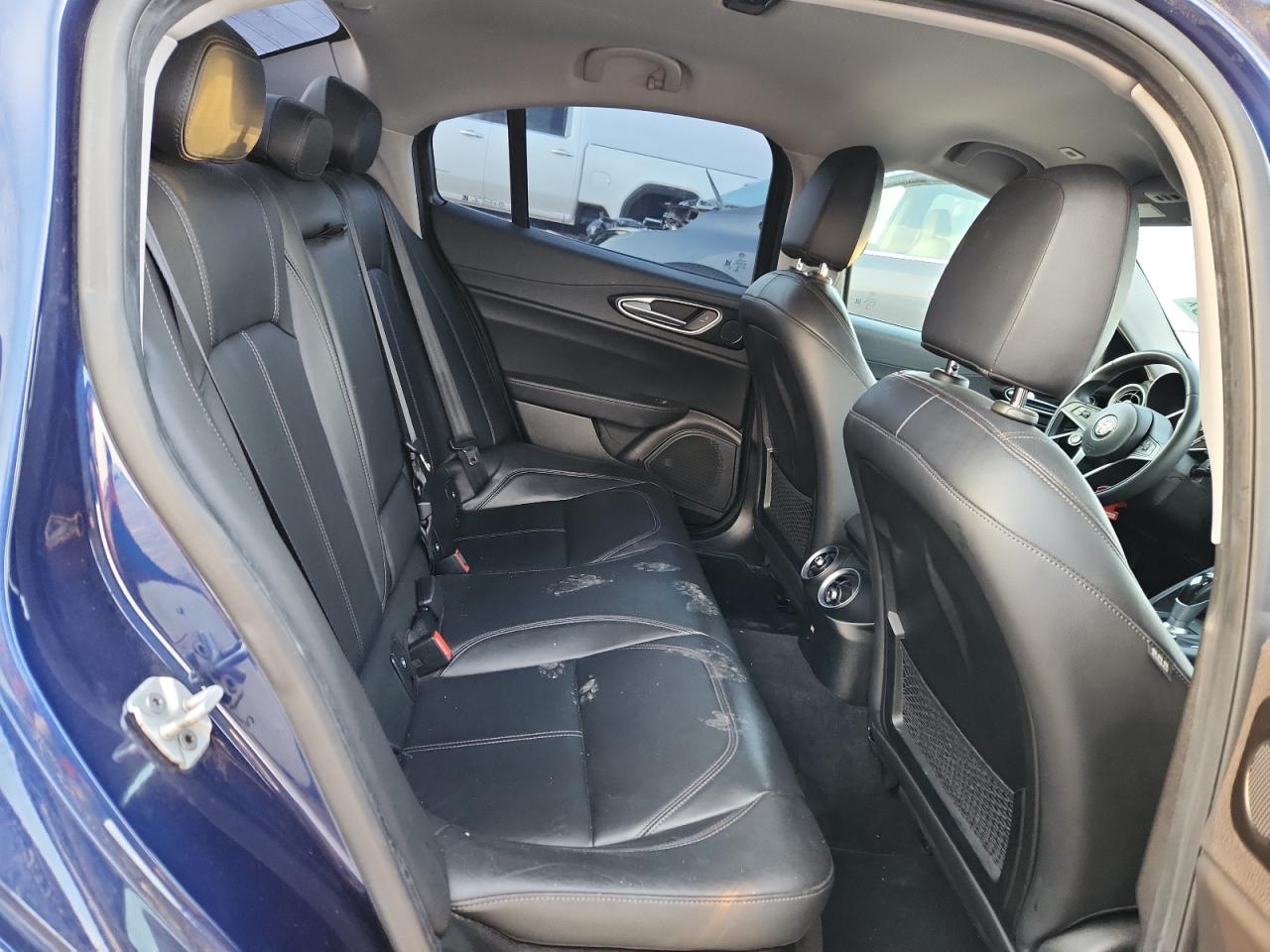 Alfa Romeo Giulia Image 11