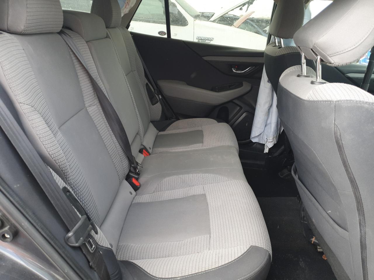 Subaru Outback Premium Image 12