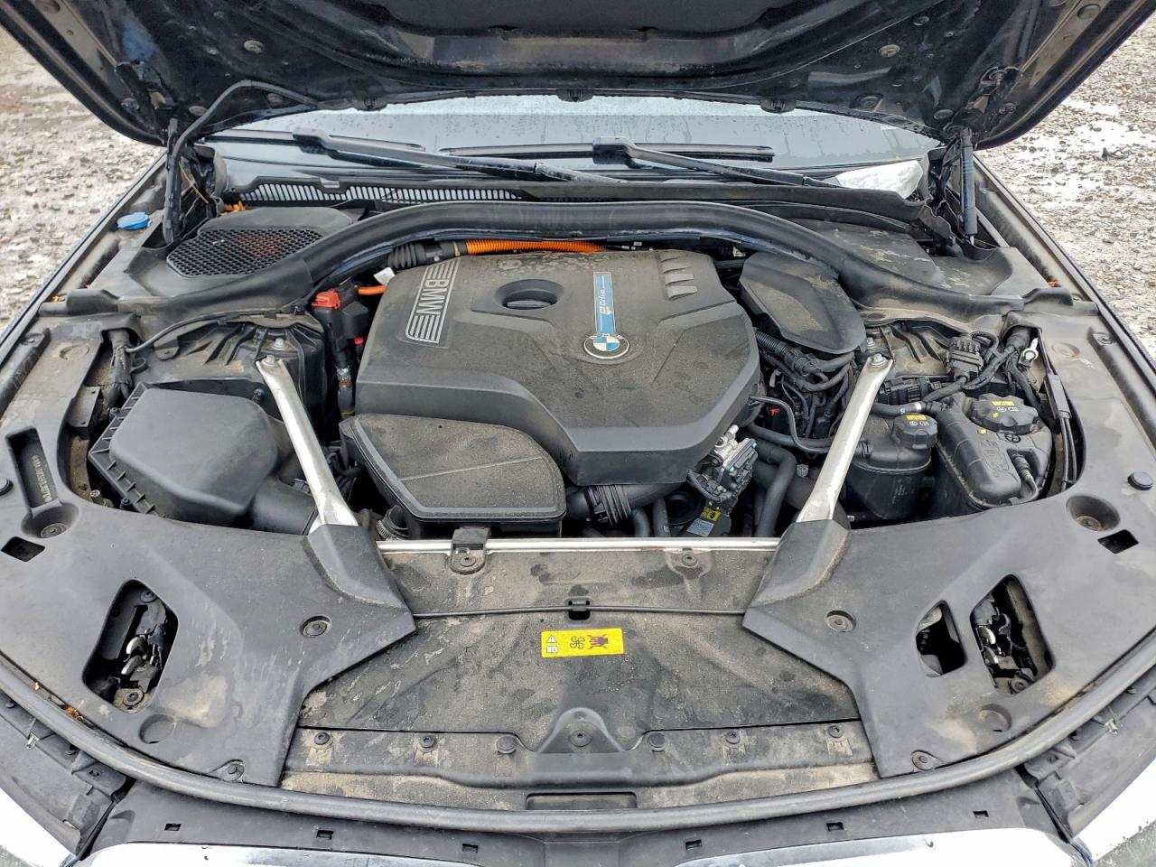 BMW 5 Series Image 12