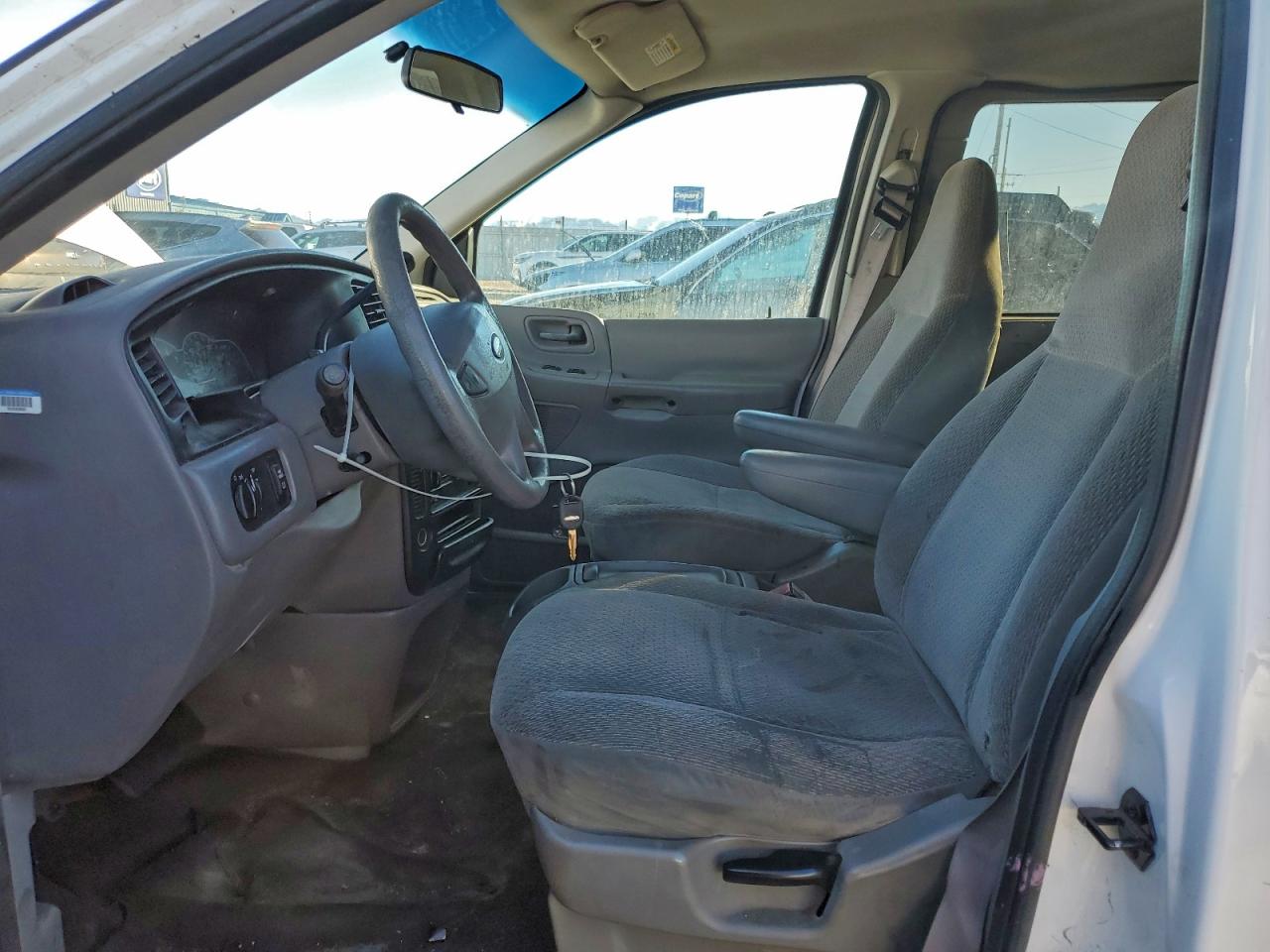 Ford Windstar Image 13