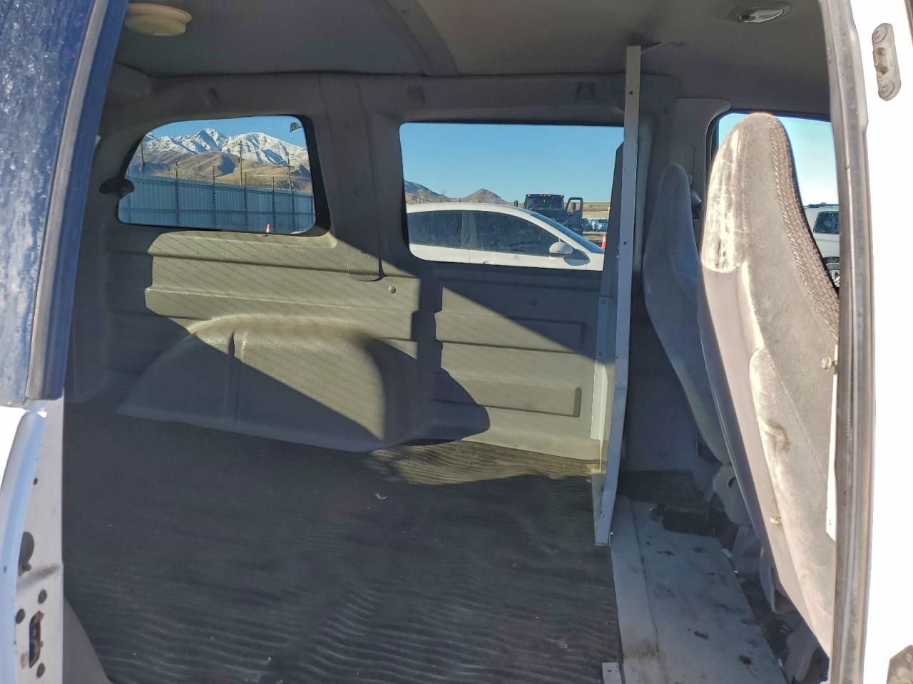 Ford Windstar Image 11