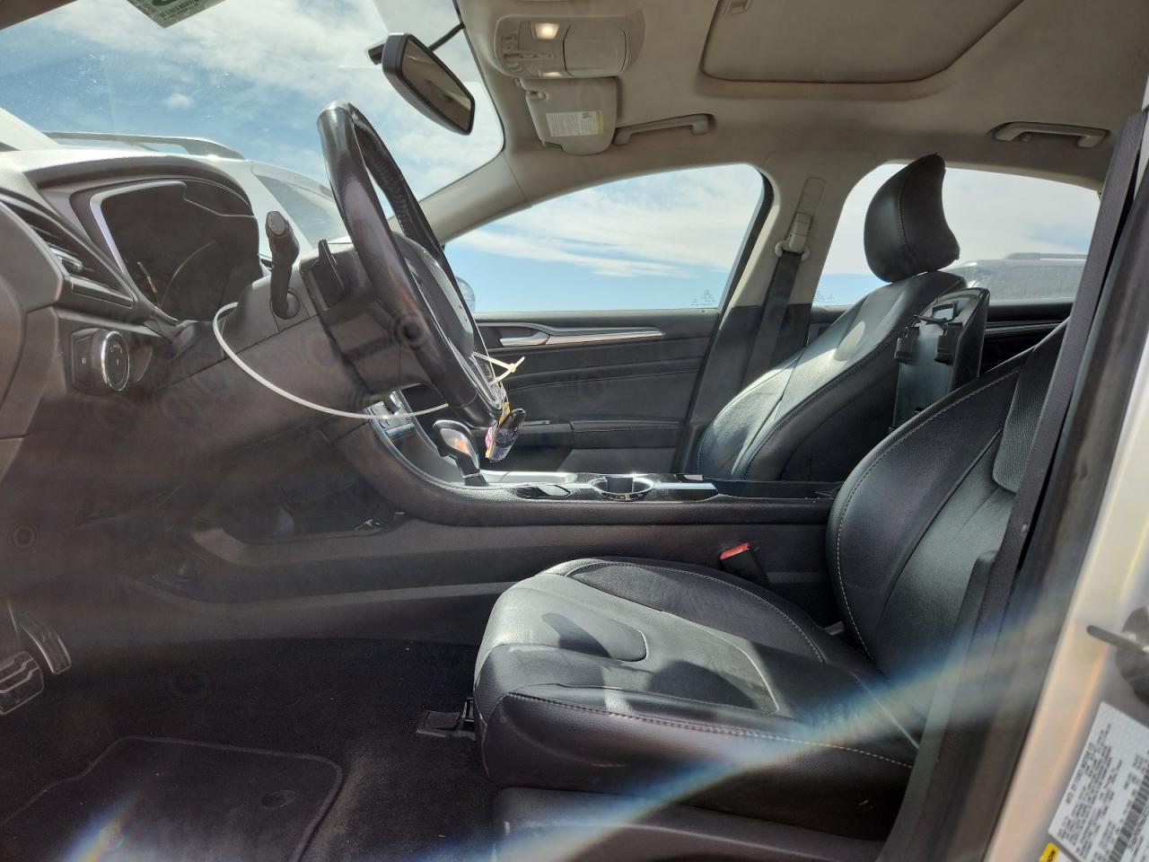 Ford Fusion Titanium Image 3