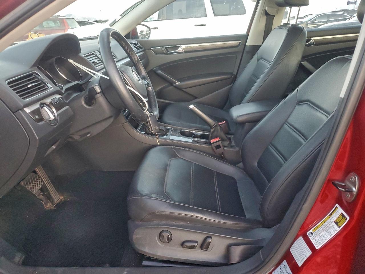 Volkswagen Passat Se Image 5