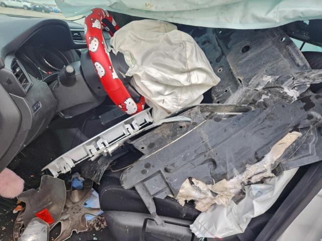 Nissan Rogue S Image 5