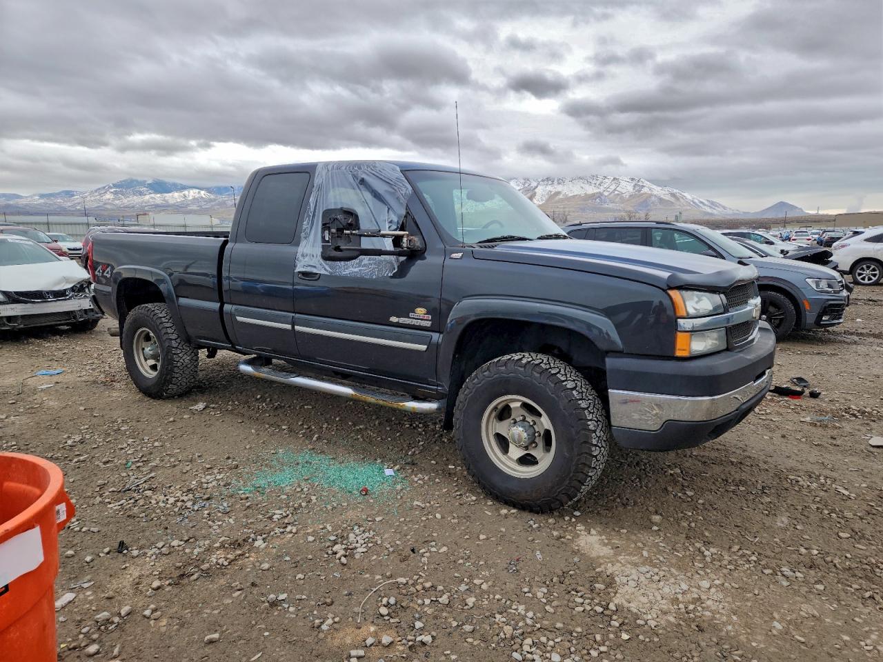 Chevrolet Silverado K2500 Heavy Duty Image 2