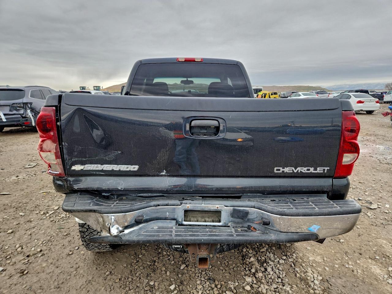 Chevrolet Silverado K2500 Heavy Duty Image 7