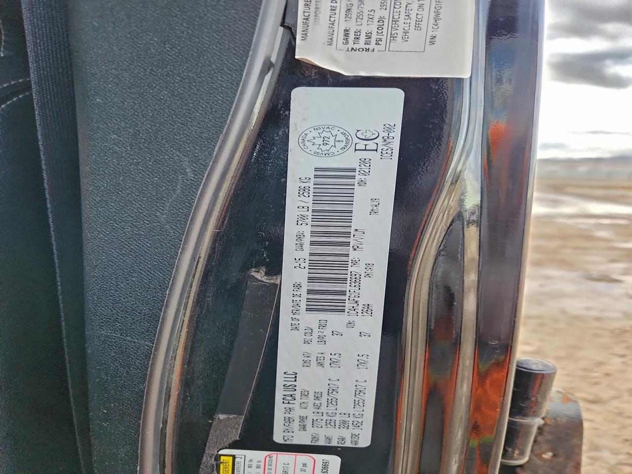 Jeep Wrangler Rubicon Image 10