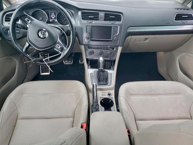 Volkswagen Golf S Image 10