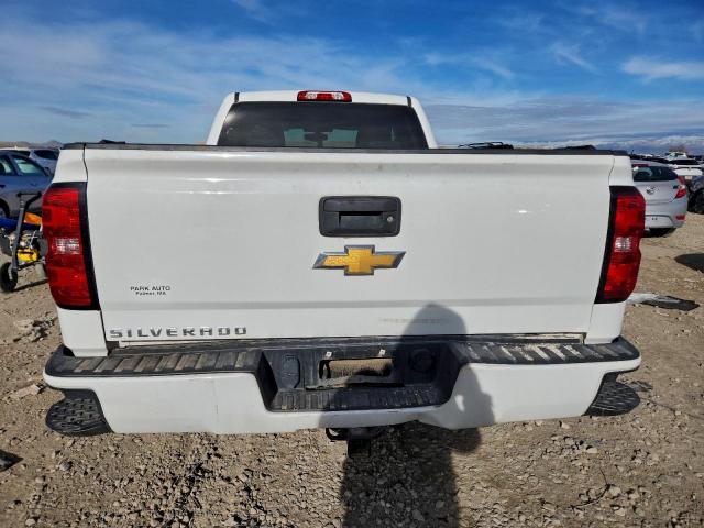 Chevrolet Silverado K1500 Custom Image 8