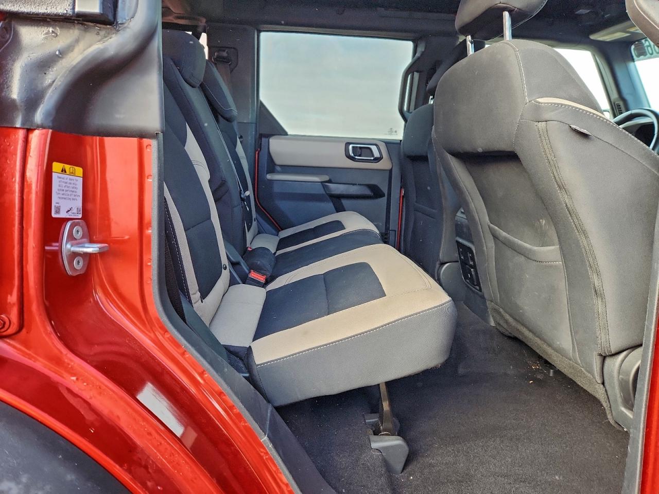 Ford Bronco Base Image 9