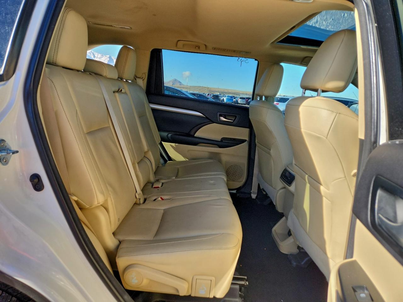 Toyota Highlander Xle Image 7