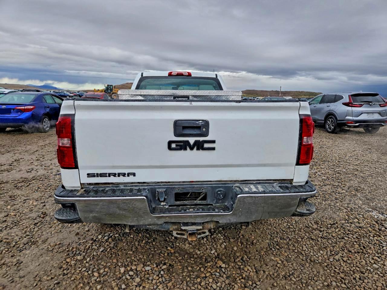 GMC Sierra C1500 Image 9