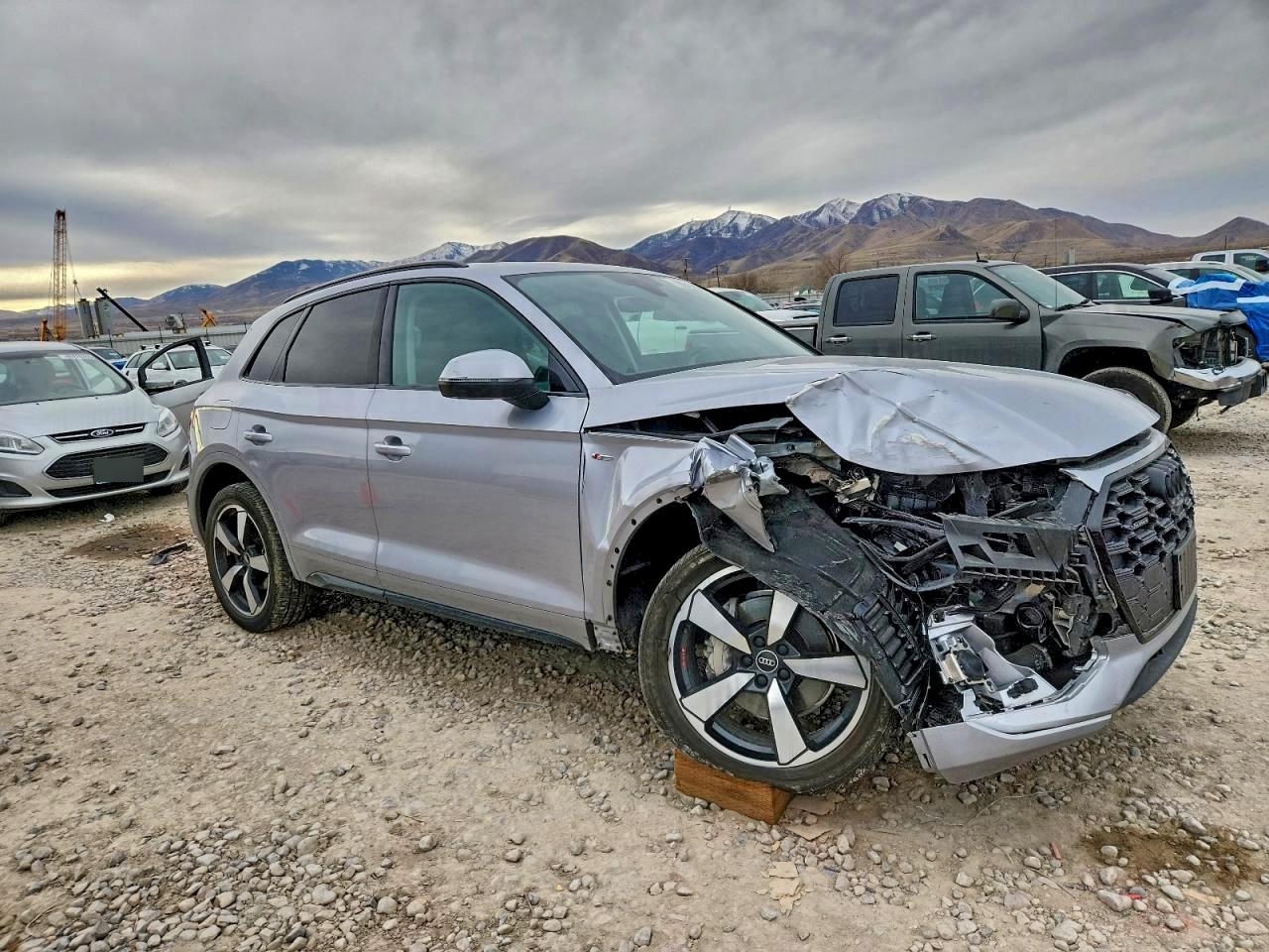 Audi Q5 Premium Plus 45 Image 2