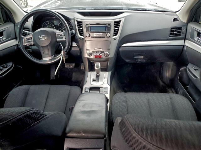 Subaru Legacy 2.5i Image 6