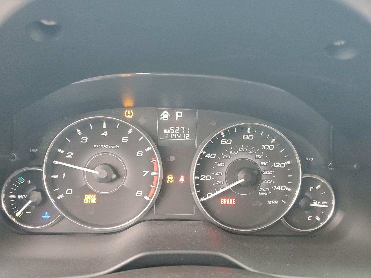 Subaru Legacy 2.5i Image 9