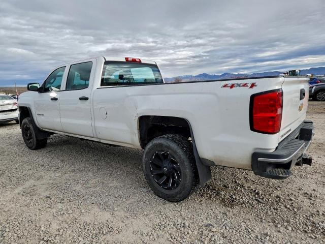 Chevrolet Silverado K2500 Heavy Duty Image 3