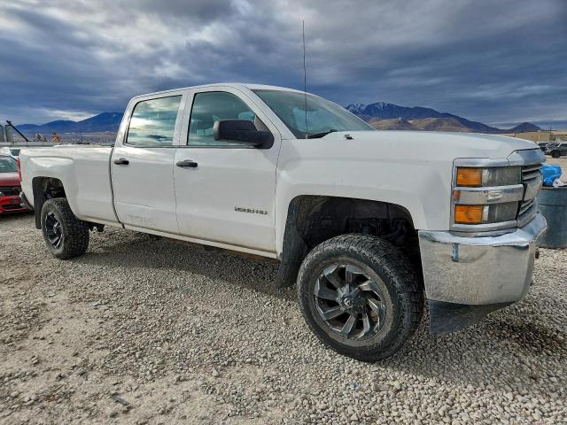 Chevrolet Silverado K2500 Heavy Duty Image 10