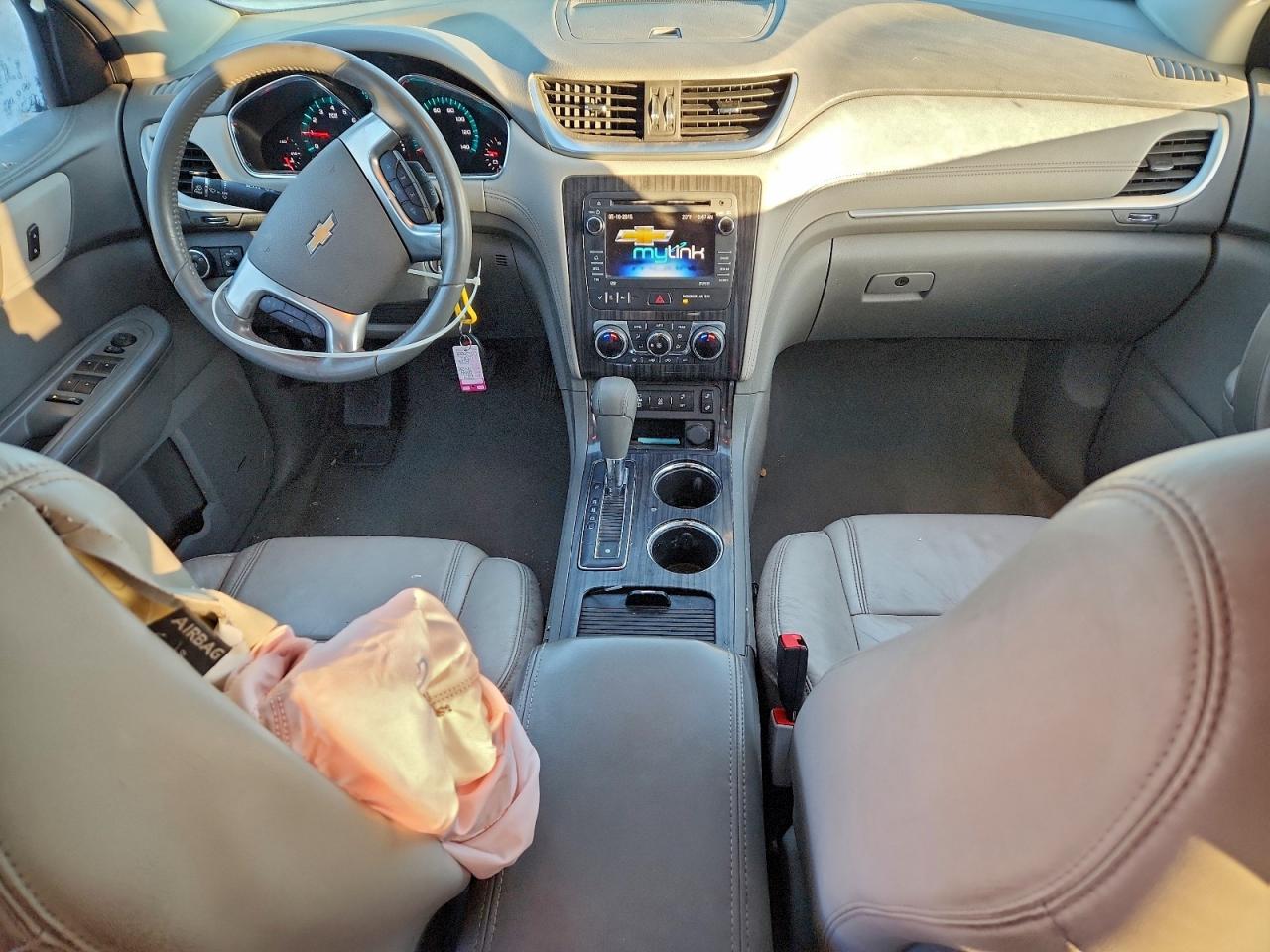 Chevrolet Traverse Lt Image 8