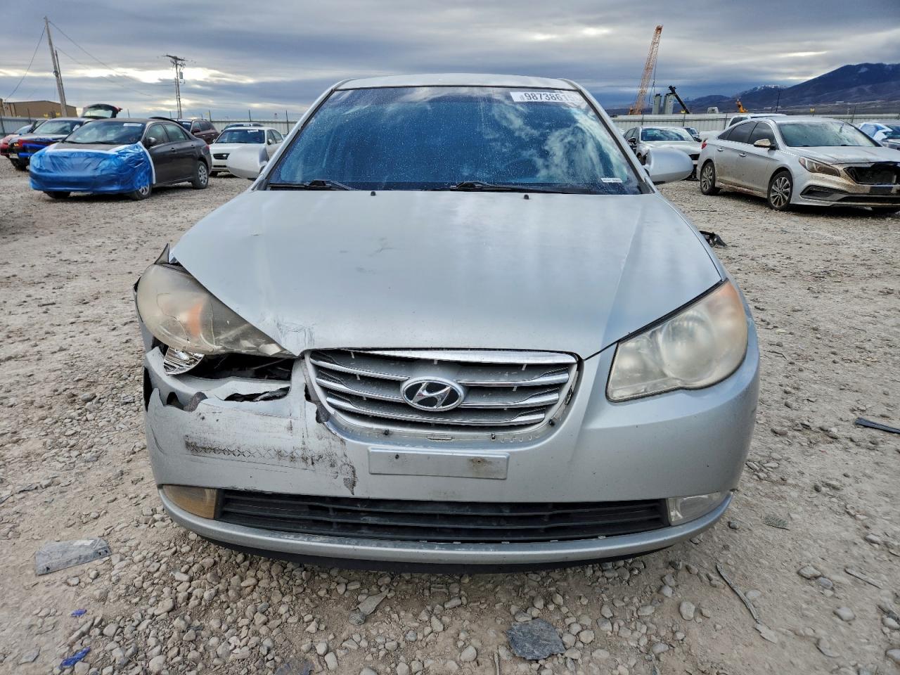 Hyundai ELANTRA Blue Image 3