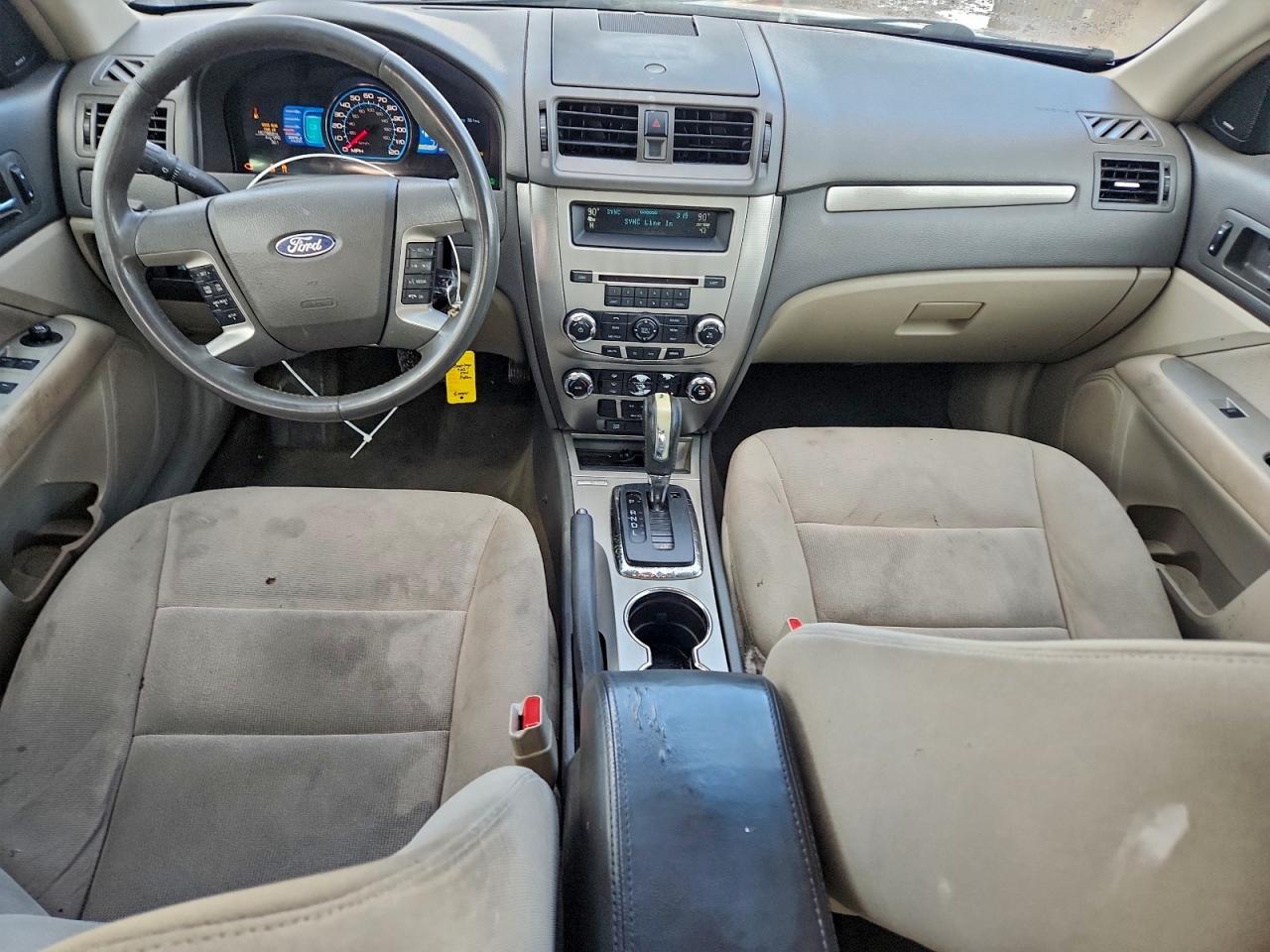 Ford Fusion Hybrid Image 12