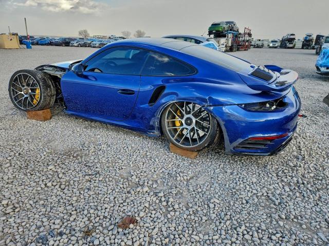 Porsche 911 Turbo Image 3