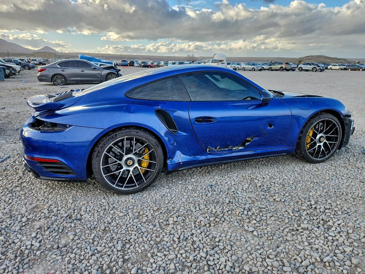 Porsche 911 Turbo Image 2