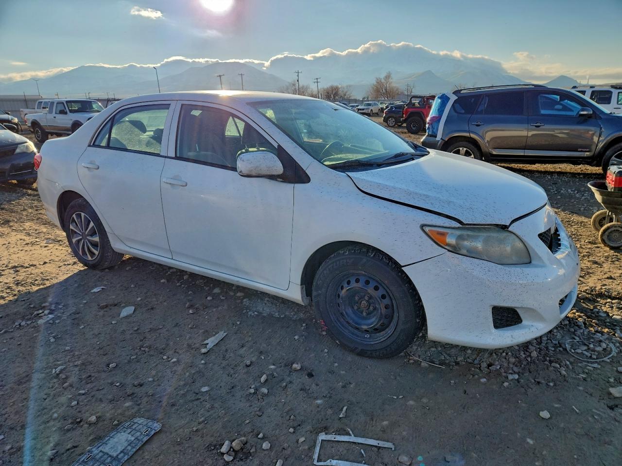 Toyota Corolla Base Image 10