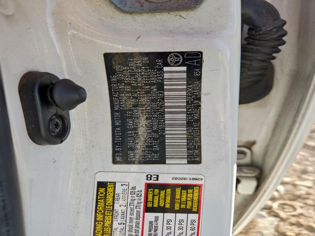 Toyota Corolla Base Image 8