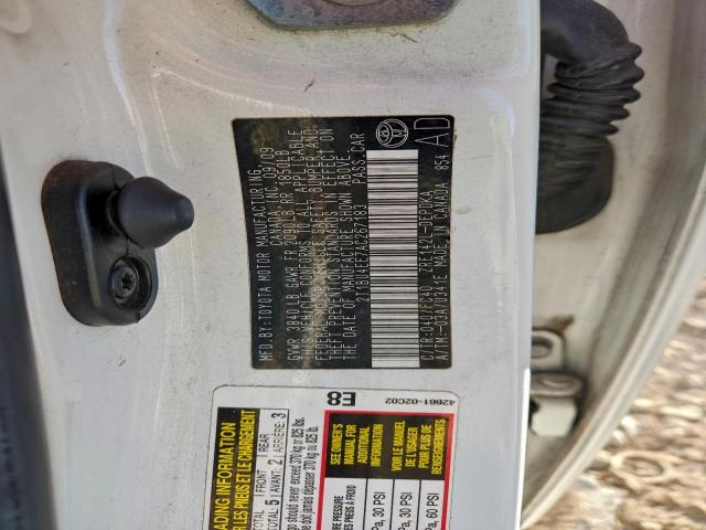 Toyota Corolla Base Image 8