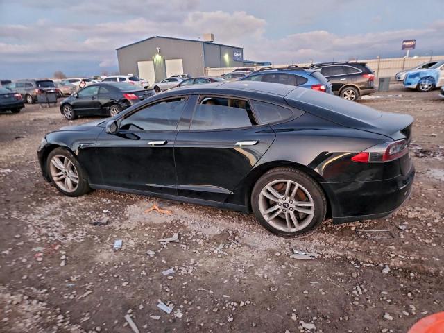 Tesla Model S Image 5