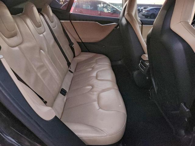 Tesla Model S Image 10