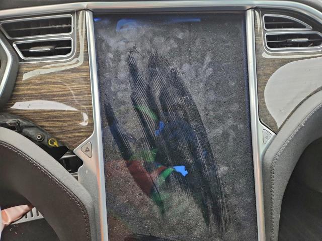 Tesla Model S Image 6